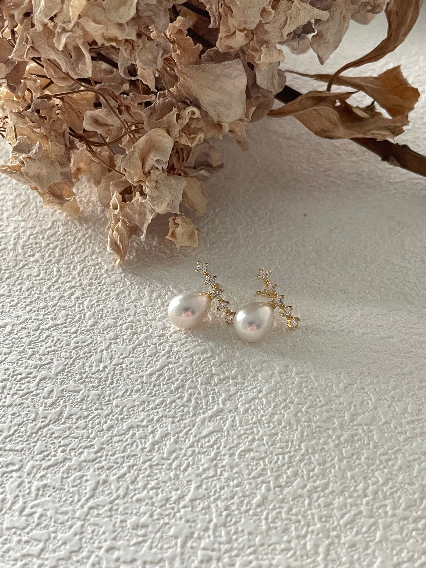 Freshwater Pearl Water Drop Stud Earring