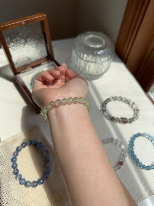 Prehnite bracelet 8mm beads