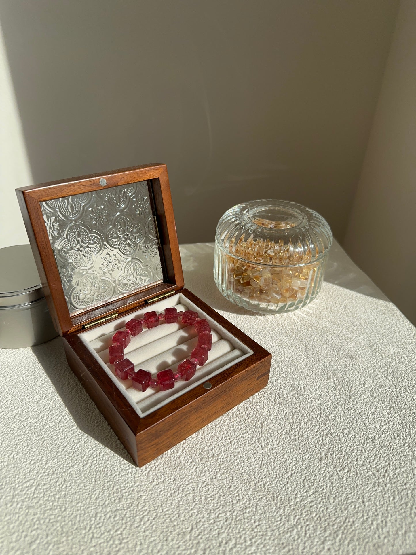 Strawberry quartz cube bead bracelet