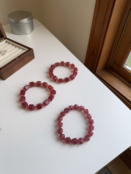 Strawberry quartz bracelet