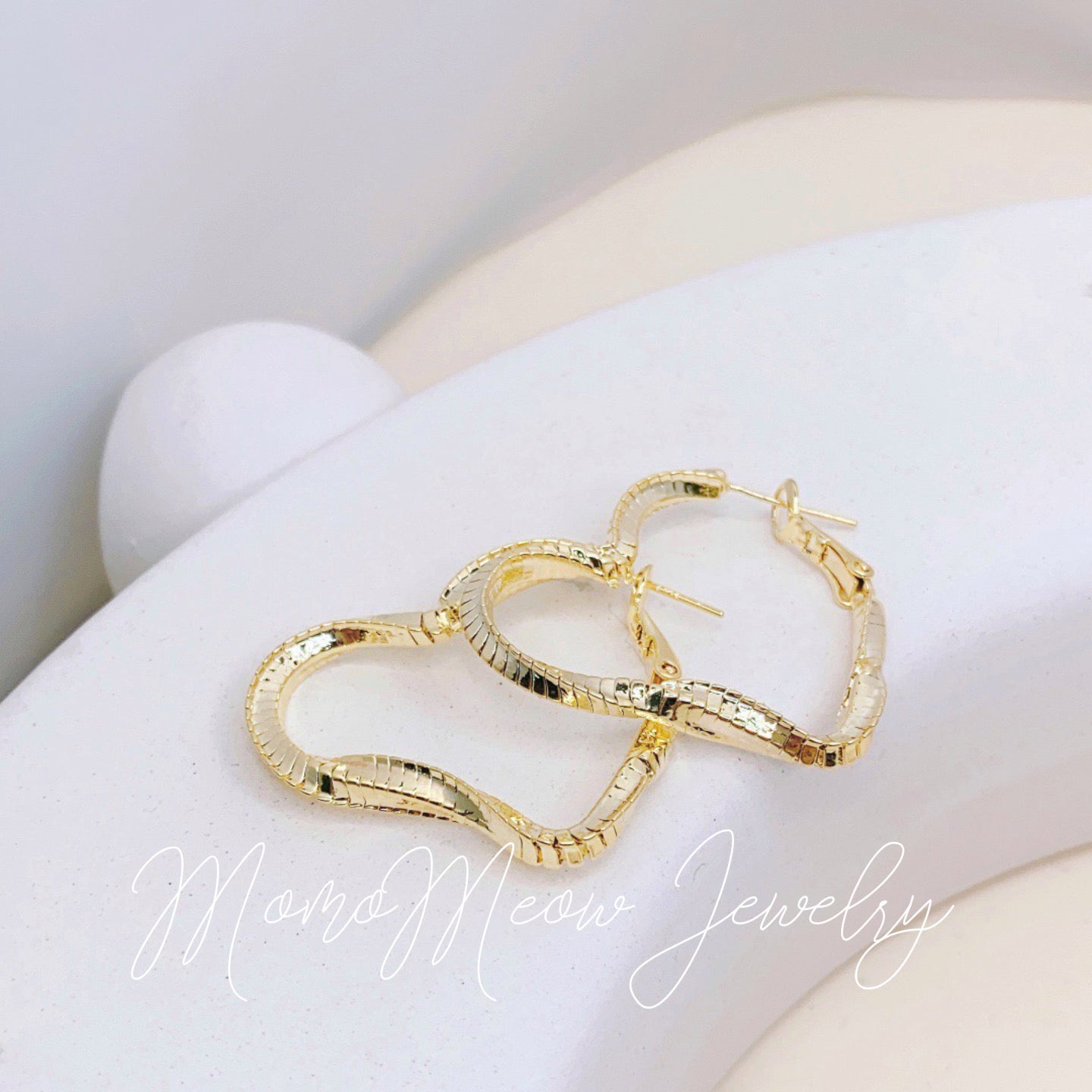 Shimmer heart loop earrings