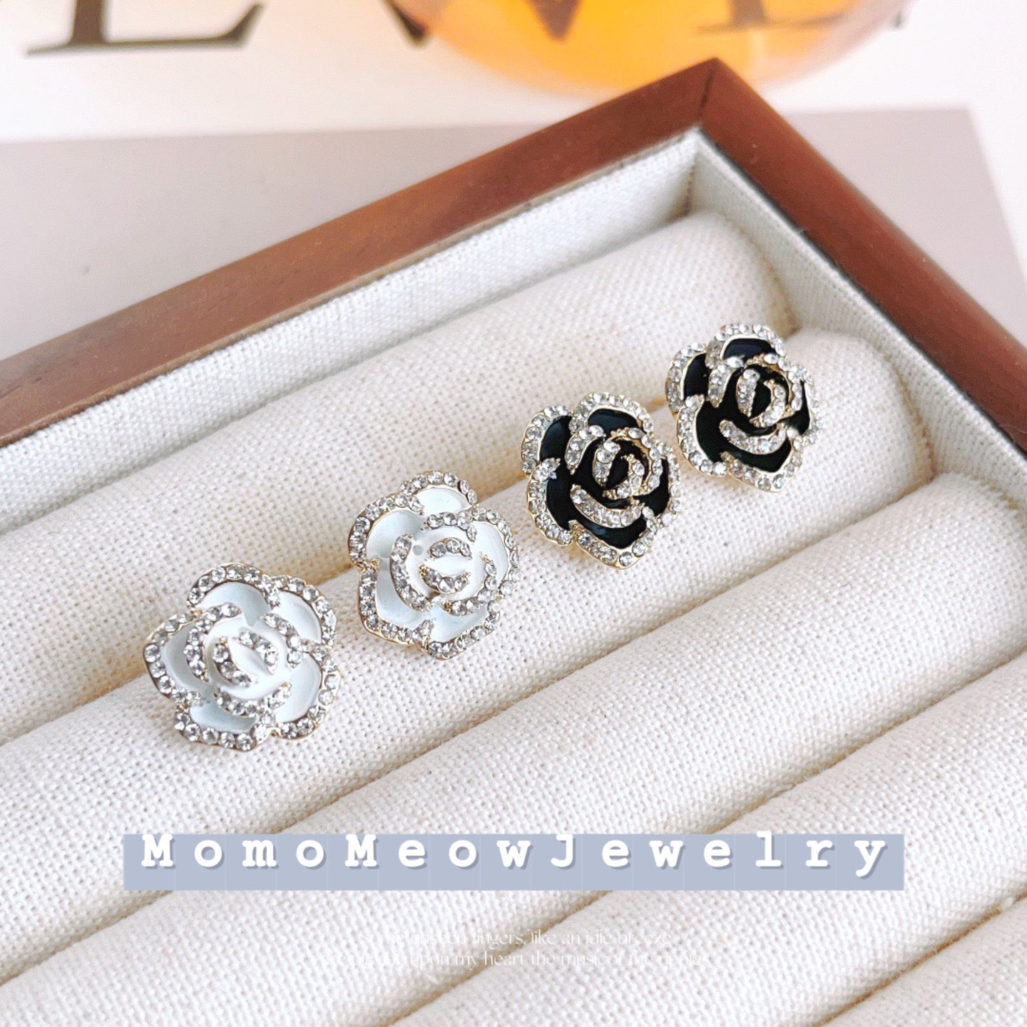 Rose earrings stud ｜ 黑白玫瑰花耳钉